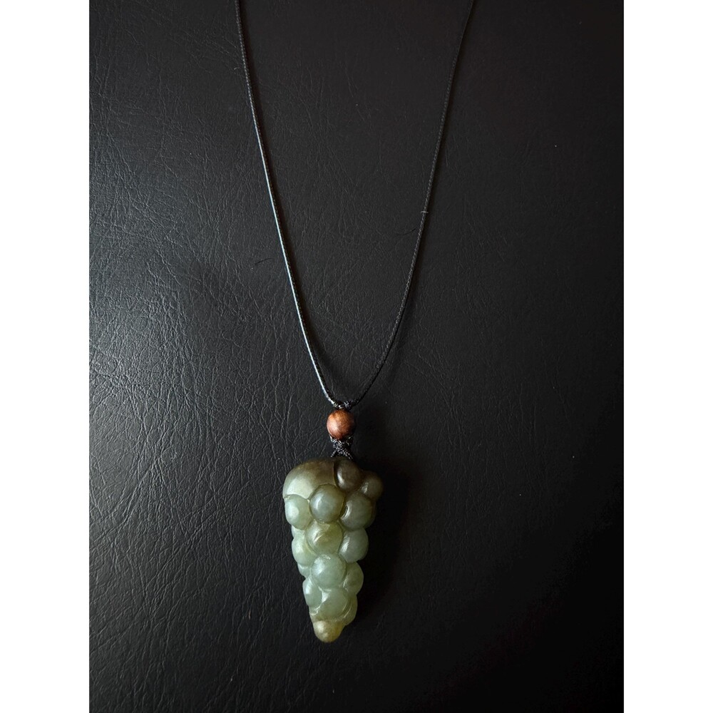 Hand-Carved Natural Nephrite Jade Grape Cluster Pendant Necklace Adjustable Cord